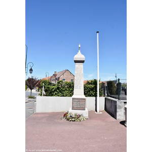 le Monument Aux Morts 