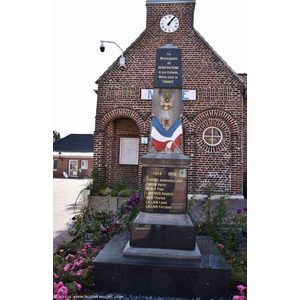 le Monument Aux Morts