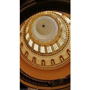 Basilique Notre-Dame ( Le Dome )