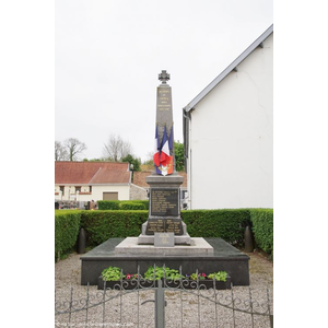 le monument aux morts 