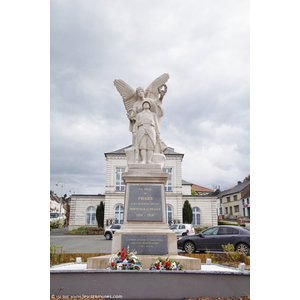 le monument aux morts 