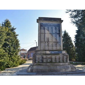 le monument aux morts