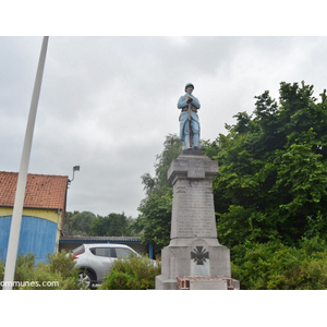 le monument aux morts