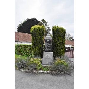 le monument aux morts