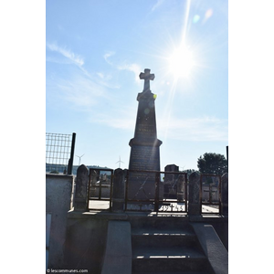 le monument aux morts