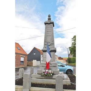 le monument aux morts