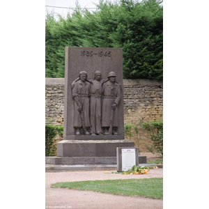 le monument aux morts