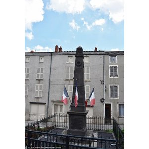 le Monument Aux Morts 