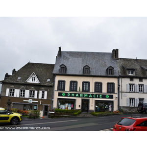 Commune de LA TOUR D AUVERGNE