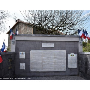 le Monument Aux Morts 