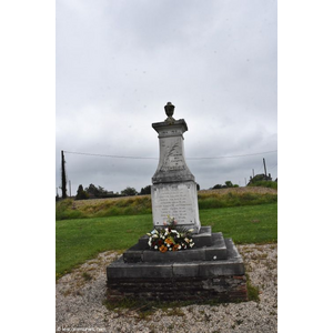 le monument aux morts