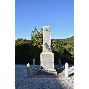 le monument aux morts