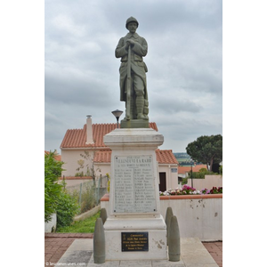 le monument aux morts