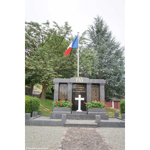 le monument aux morts