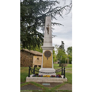 le monument aux morts