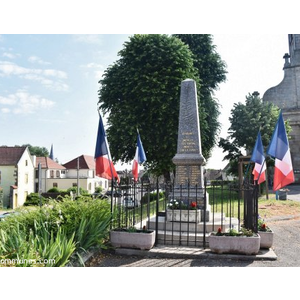 le monument aux morts