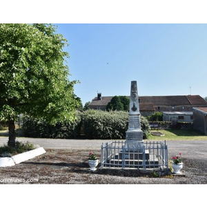 le monument aux morts