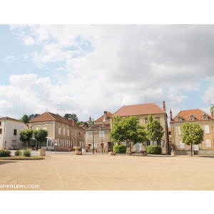 Commune de CHENAY LE CHATEL