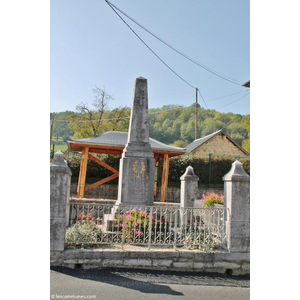 le monument aux morts