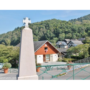 le monument aux morts