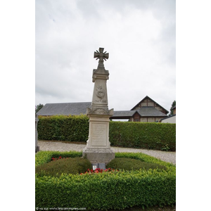 le monument aux morts 