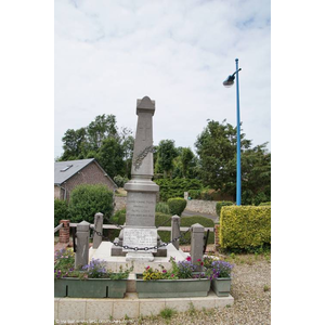 bracquemont (76370) communes de petit caux le monument aux morts