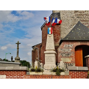 Le Monument-aux-Morts ( Tourville-la-Chapelle )