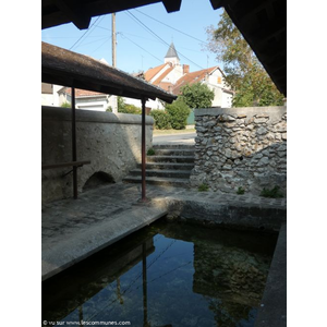 Le lavoir restauré récemment 