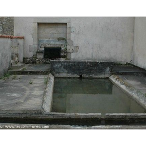 Lavoir à Chamiers