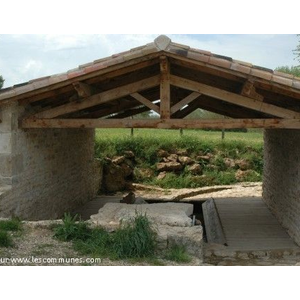 Lavoir de Puyravault restauré 