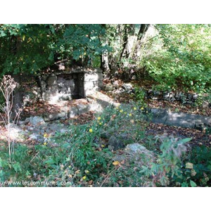 Lavoir et fontaine de Biraut 