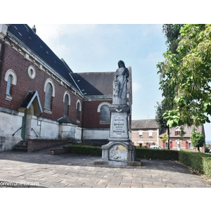 le monument aux morts