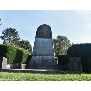 le monument aux morts