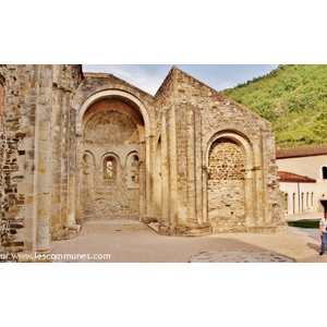 Ruines de la Collégiale