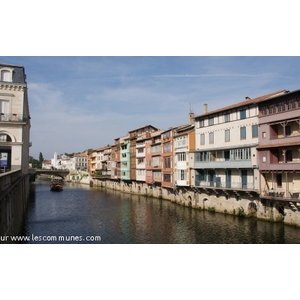 Maisons au Bord de L Agout