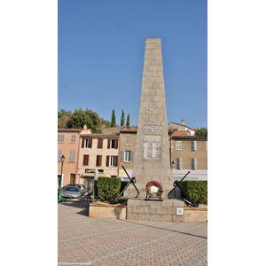 le monument aux morts