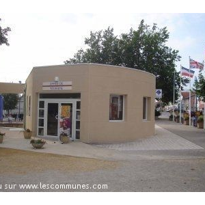 Commune de LUSSAC LES CHATEAUX