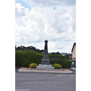 le monument aux morts